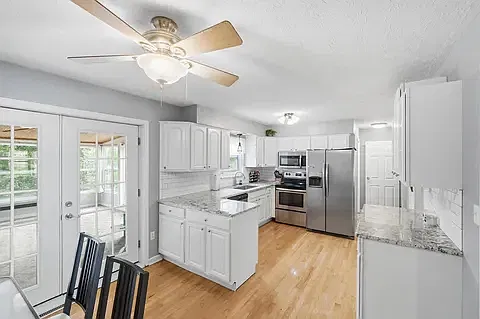 3 bed, 1474 sqft, $2,499 — Photo 4