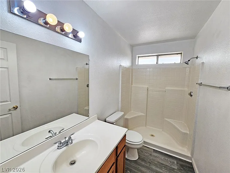 2321 E Calvada Blvd #6 — Photo 10