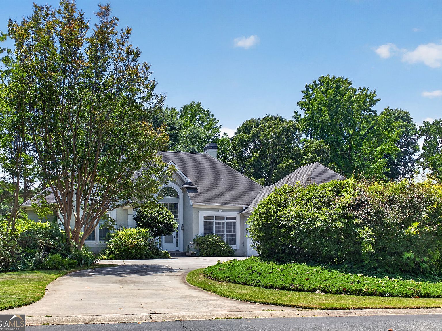 213 Hawick Ln