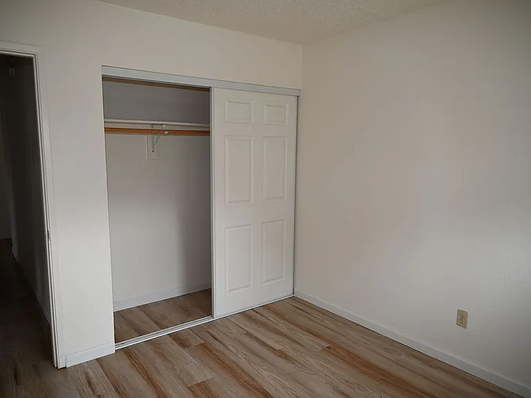 2301 SE Courtney Ave #9 — Photo 6