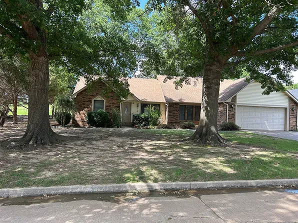 2806 Irving St, Muskogee, OK 74403