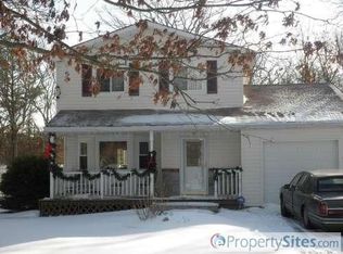 240 Vita Dr, Shirley, NY 11967