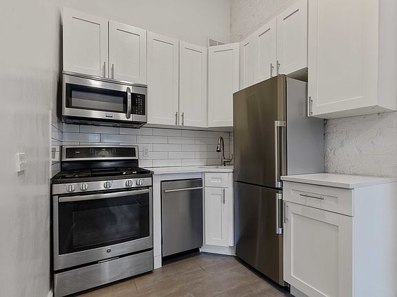 3rd image of 309 W 29th St APT 1F