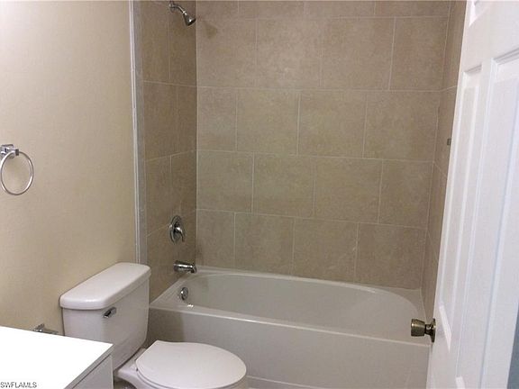 5th image of 540/542 SE 6th Pl