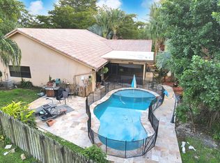 2008 NW 81st Ave, Coral Springs, FL 33071
