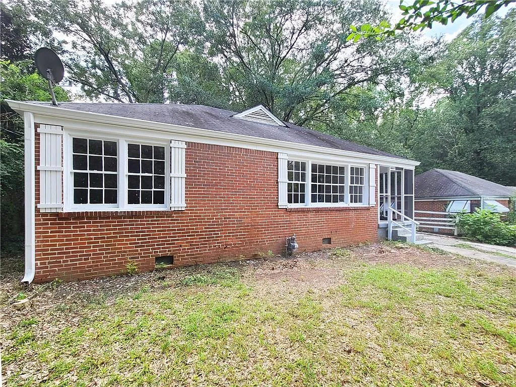 1854 Tiger Flowers Dr NW photo 1