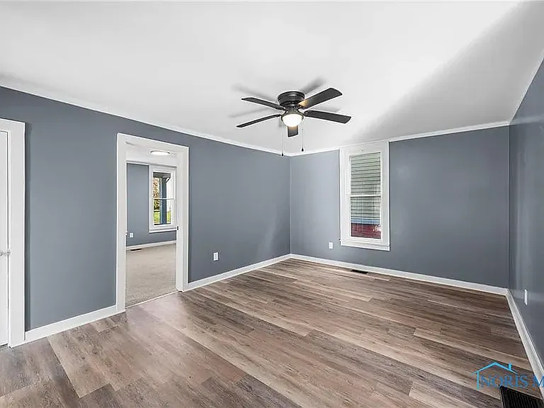 3 bed, $1,200 — Photo 3