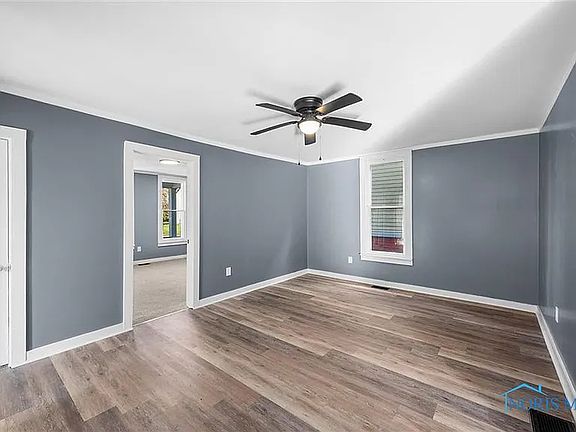 3rd image of 1214 N Erie St APT 3
