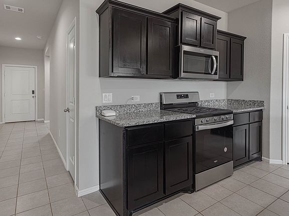 5th image of 7010 Adenium Rd