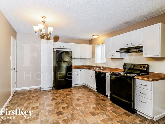5th image of 6370 Silver Fox Dr
