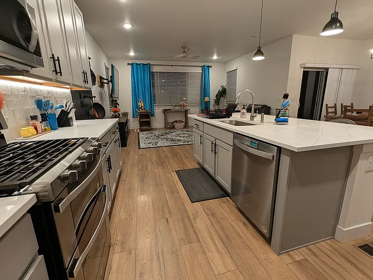 1951 Blue Moon Dr — Photo 18