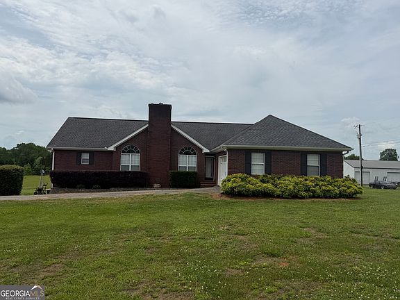 2nd image of 1447 Birdie Rd