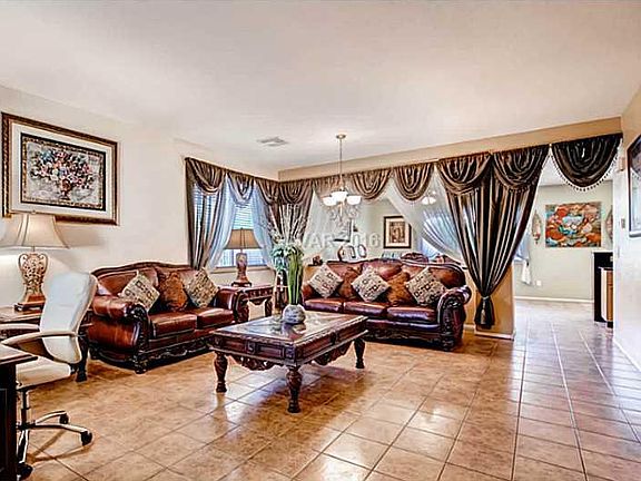 3rd image of 908 Butterfly Falls Ct