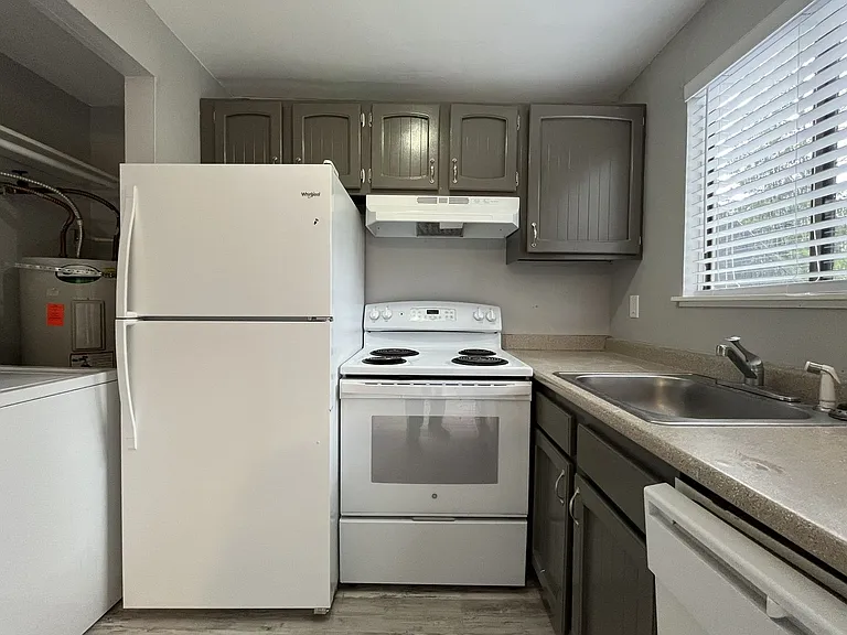 4911 SW Beaverton Hillsdale Hwy #B — Photo 9