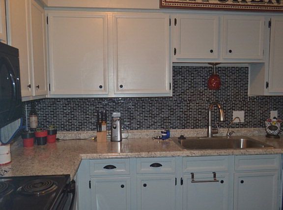 2nd image of 1104 E 52nd St