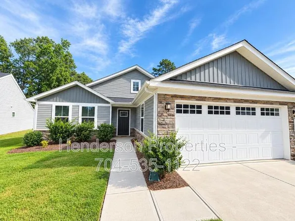 9634 Wardley Dr, Charlotte, NC 28215