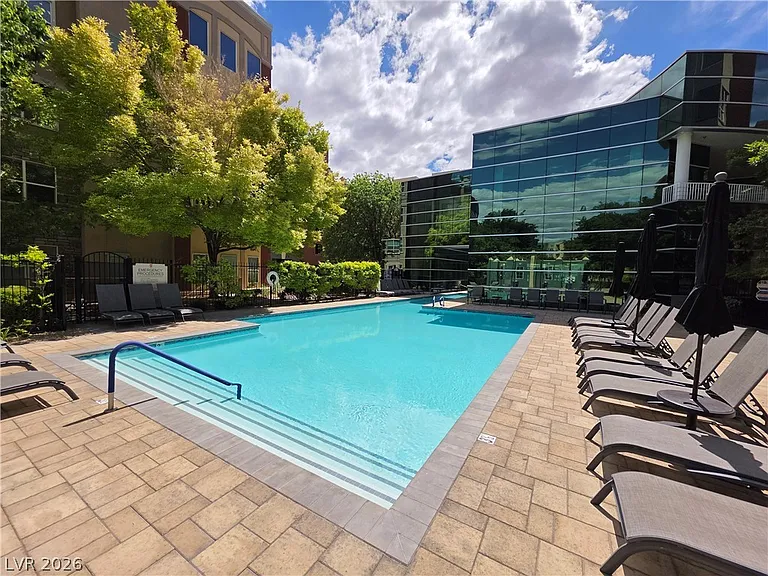 62 E Serene Ave #225 — Photo 8