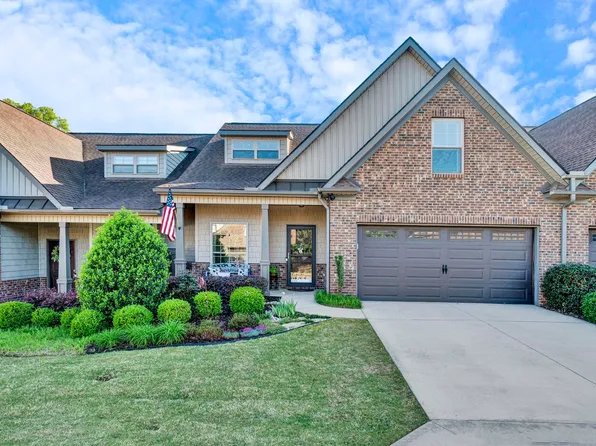 819 Asheton Commons Ln, Simpsonville, SC 29681