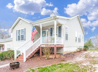 211 Locust Dr, Louisa, VA