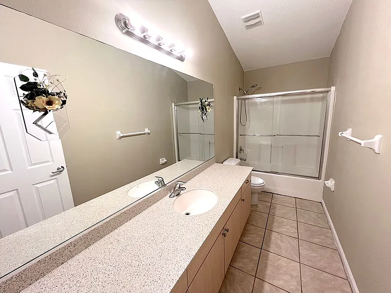 20 Regis Ln #A — Photo 24