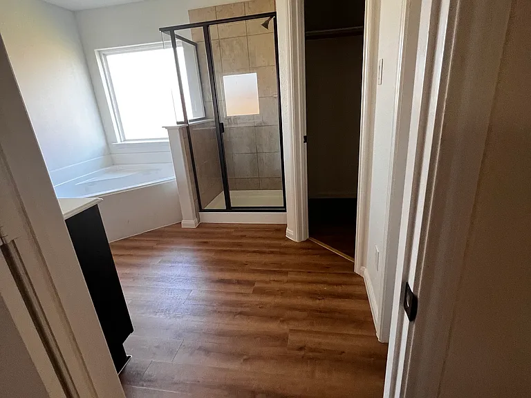 412 Lipizzan Ln — Photo 18