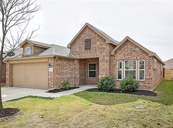 3rd image of 4905 Lemon Grove Dr
