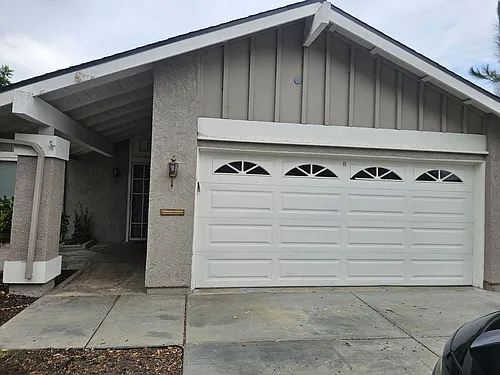 4552 Cheviot Dr Photo 1