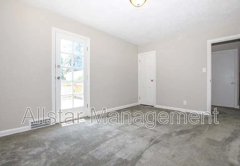 3690 Washington Blvd — Photo 26