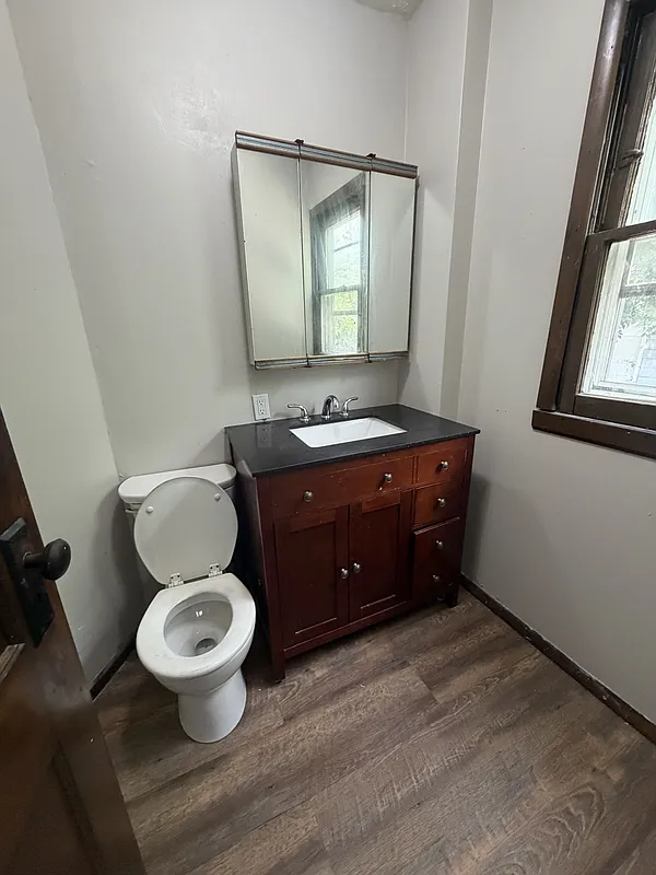 4 bed, 1.5 bath, 1530 sqft, $1,400 — Photo 4