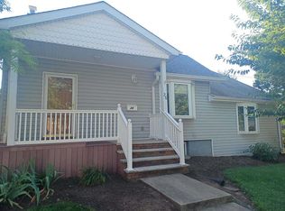 26 West St, Colonia, NJ 07067