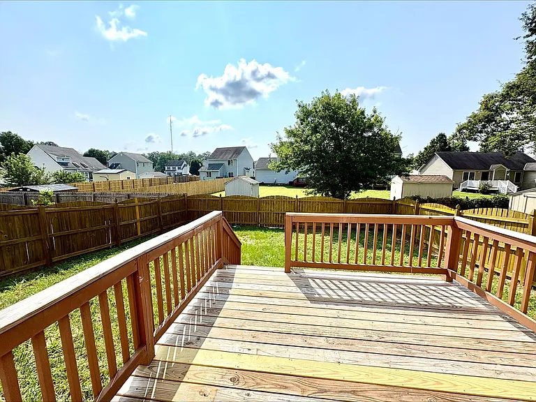 6207 Beaufont Hills Ct — Photo 12
