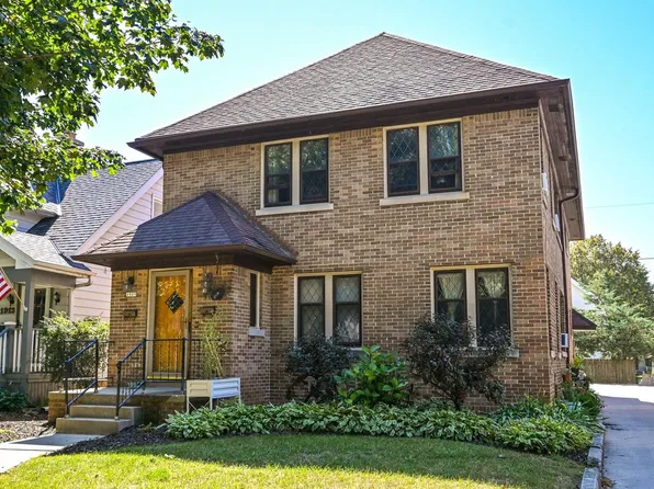 1907 East Wood PLACE #1909, Shorewood, WI 53211