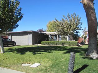 10917 Rome Beauty Dr, California City, CA 93505