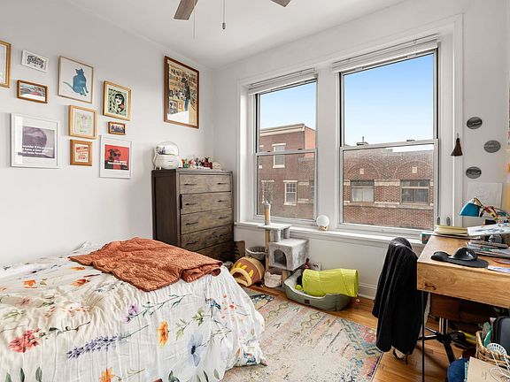 4th image of 1001 Pine St APT 401