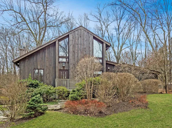 3 Mallory Lane, Redding, CT 06896