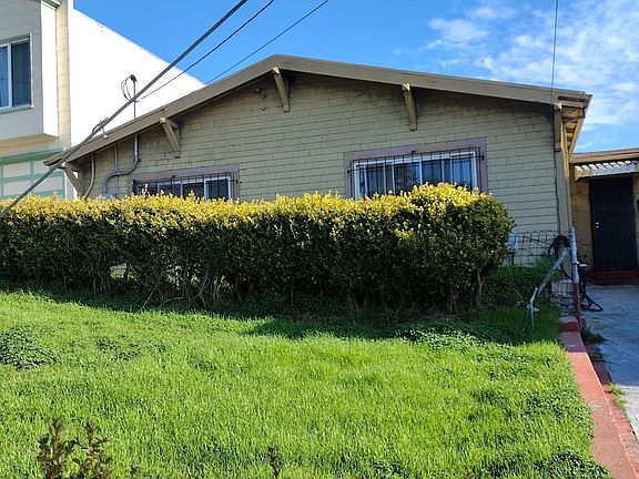 2nd image of 175 Charter Oak Ave