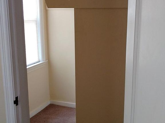 Bedroom Walk-in Closet