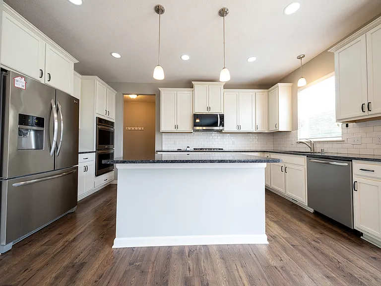 15430 Eagle Creek Way — Photo 4