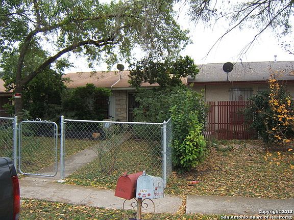 2nd image of 5918 Fairgreen St