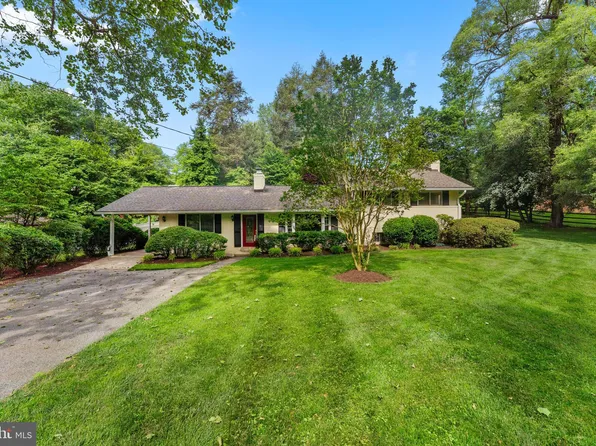 12830 Lacy Dr, Silver Spring, MD 20904