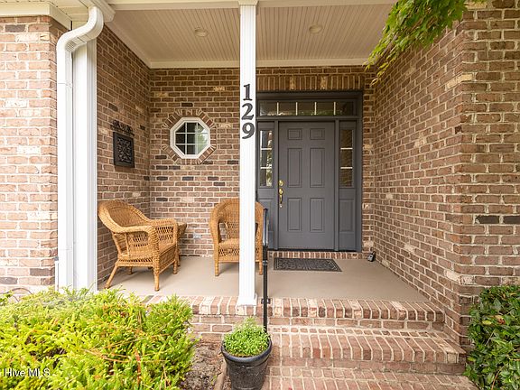 3rd image of 129 Morris Drive