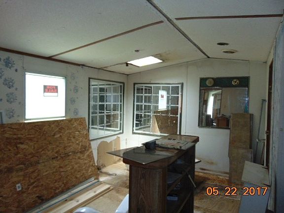 5th image of 695 Vanhoose Br