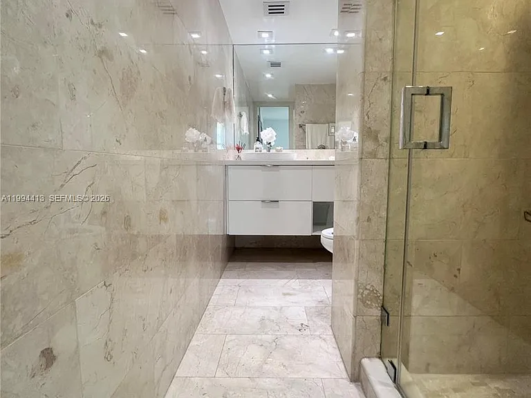 9225 Collins Ave #1111 — Photo 19
