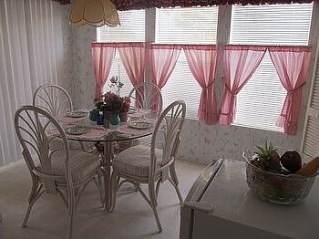 Eat In Kitchen Area
