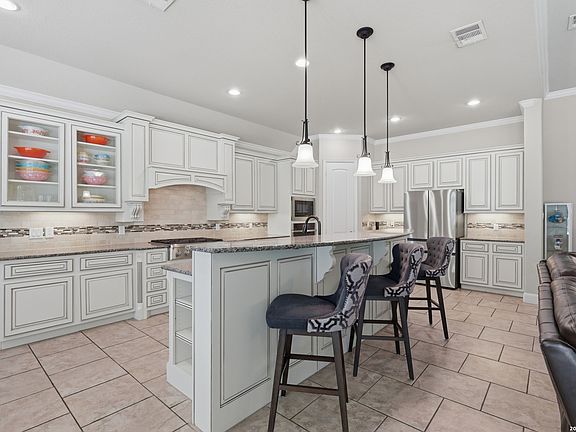 3rd image of 17034 Sonoma Ridge