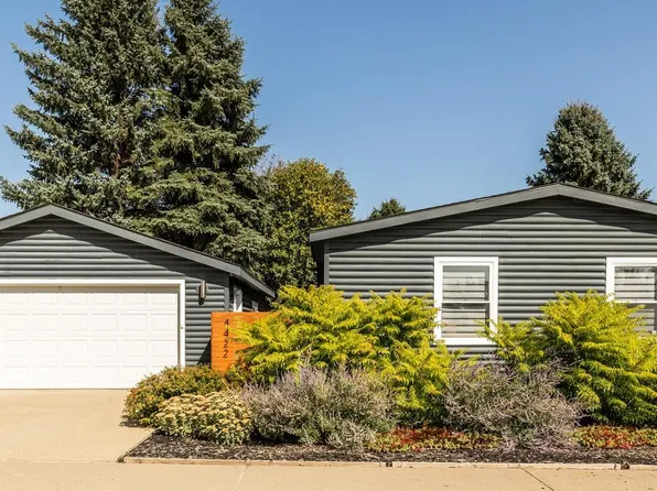 4422 N Arlington Dr, Bismarck, ND 58503