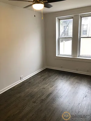 Rented by Your Vanity Realty | media 17