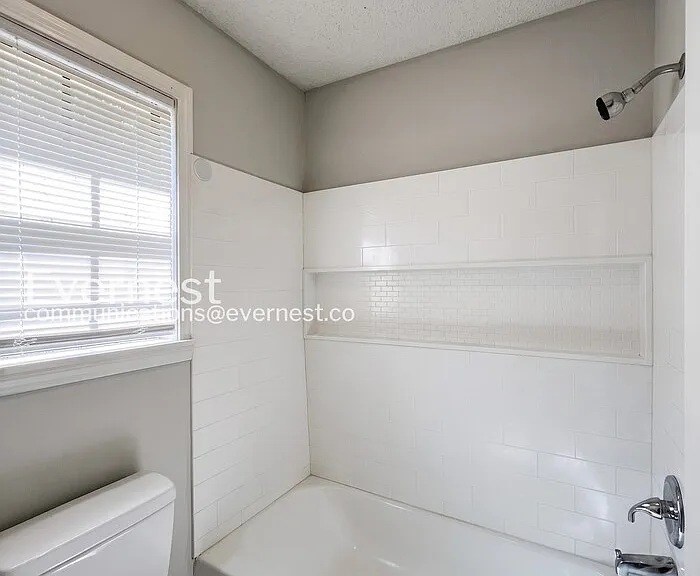 6420 Forestgate Rd — Photo 16