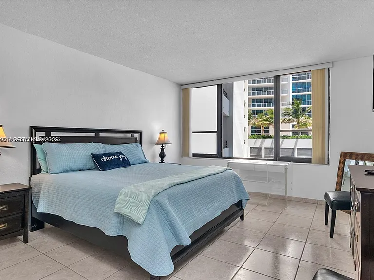 3505 S Ocean Dr #208 — Photo 8