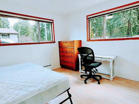 3rd image of 7903 218th St SW